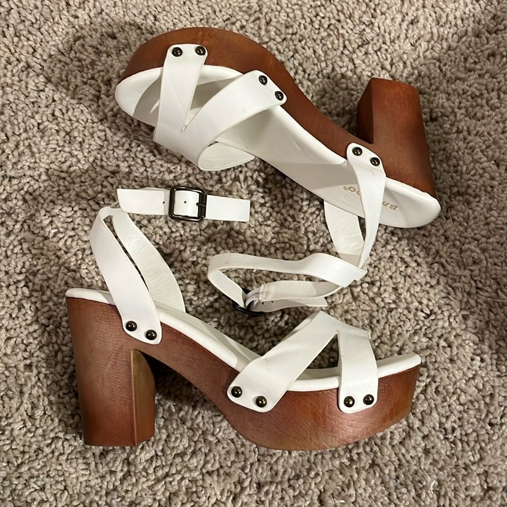 White & wood helped bamboo sandals